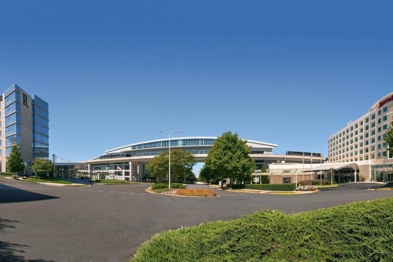 Отель Atlanta Airport Marriott Gateway Колледж Парк Экстерьер фото
