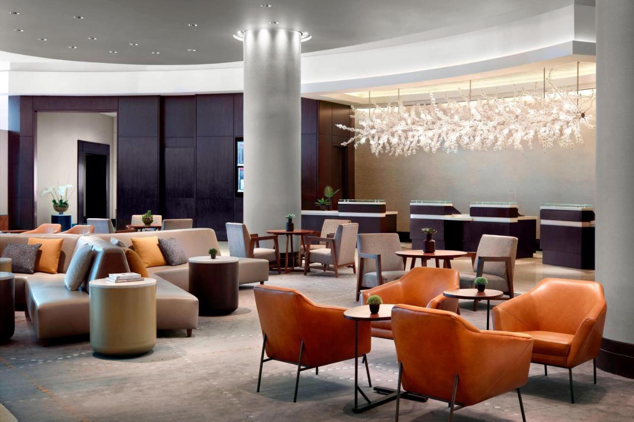 Отель Atlanta Airport Marriott Gateway Колледж Парк Экстерьер фото