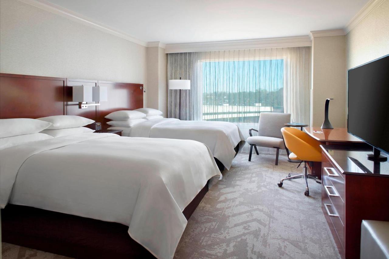 Отель Atlanta Airport Marriott Gateway Колледж Парк Экстерьер фото