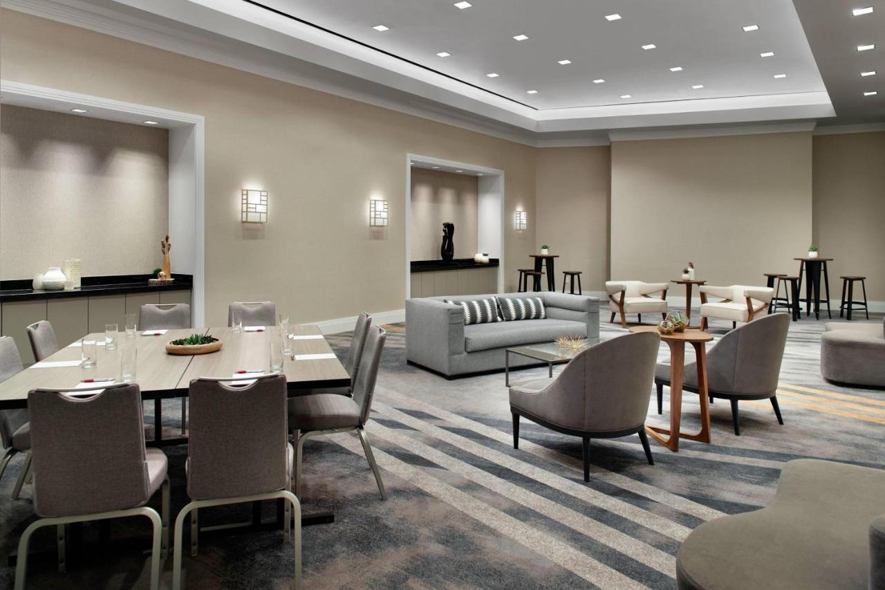 Отель Atlanta Airport Marriott Gateway Колледж Парк Экстерьер фото