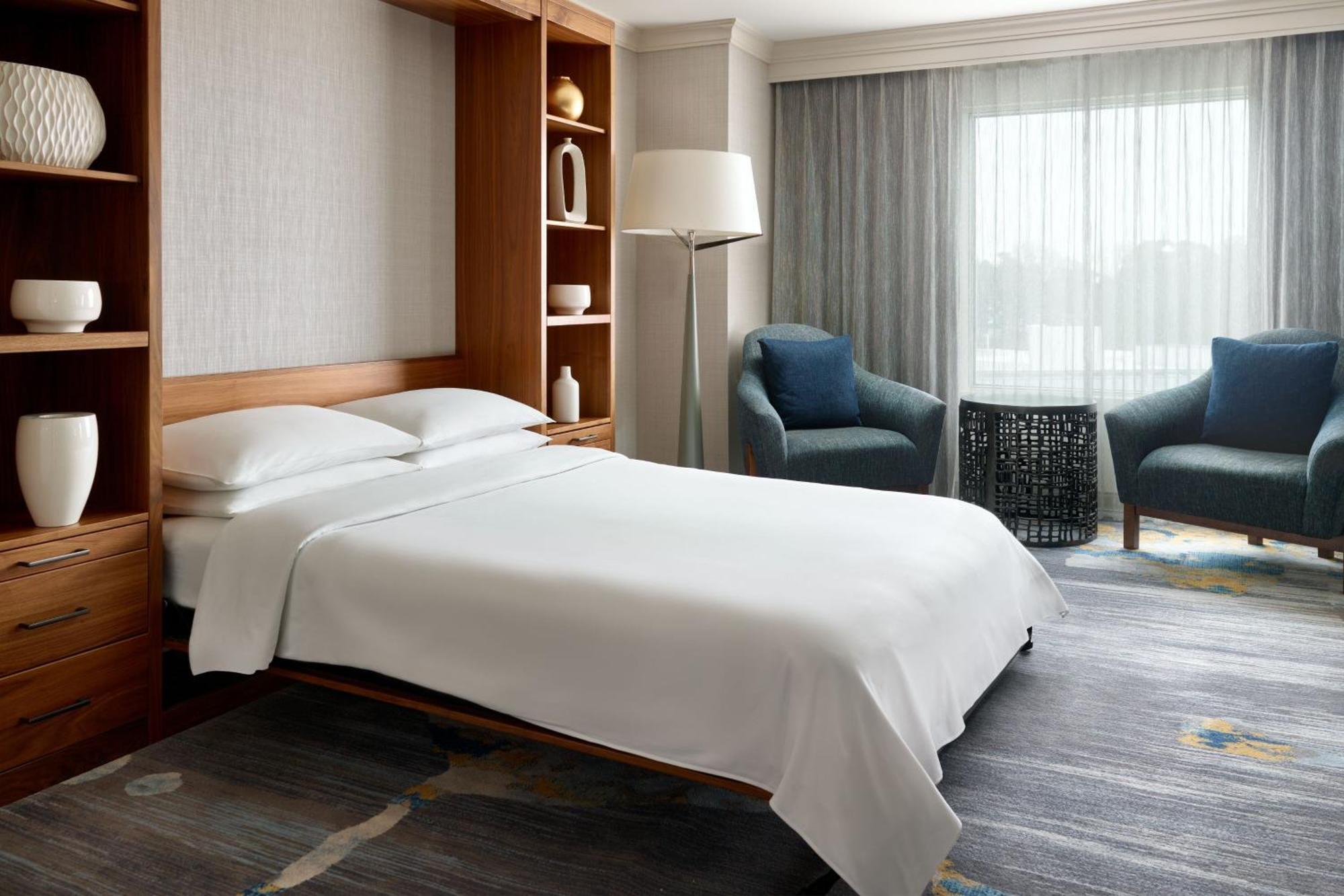 Отель Atlanta Airport Marriott Gateway Колледж Парк Экстерьер фото