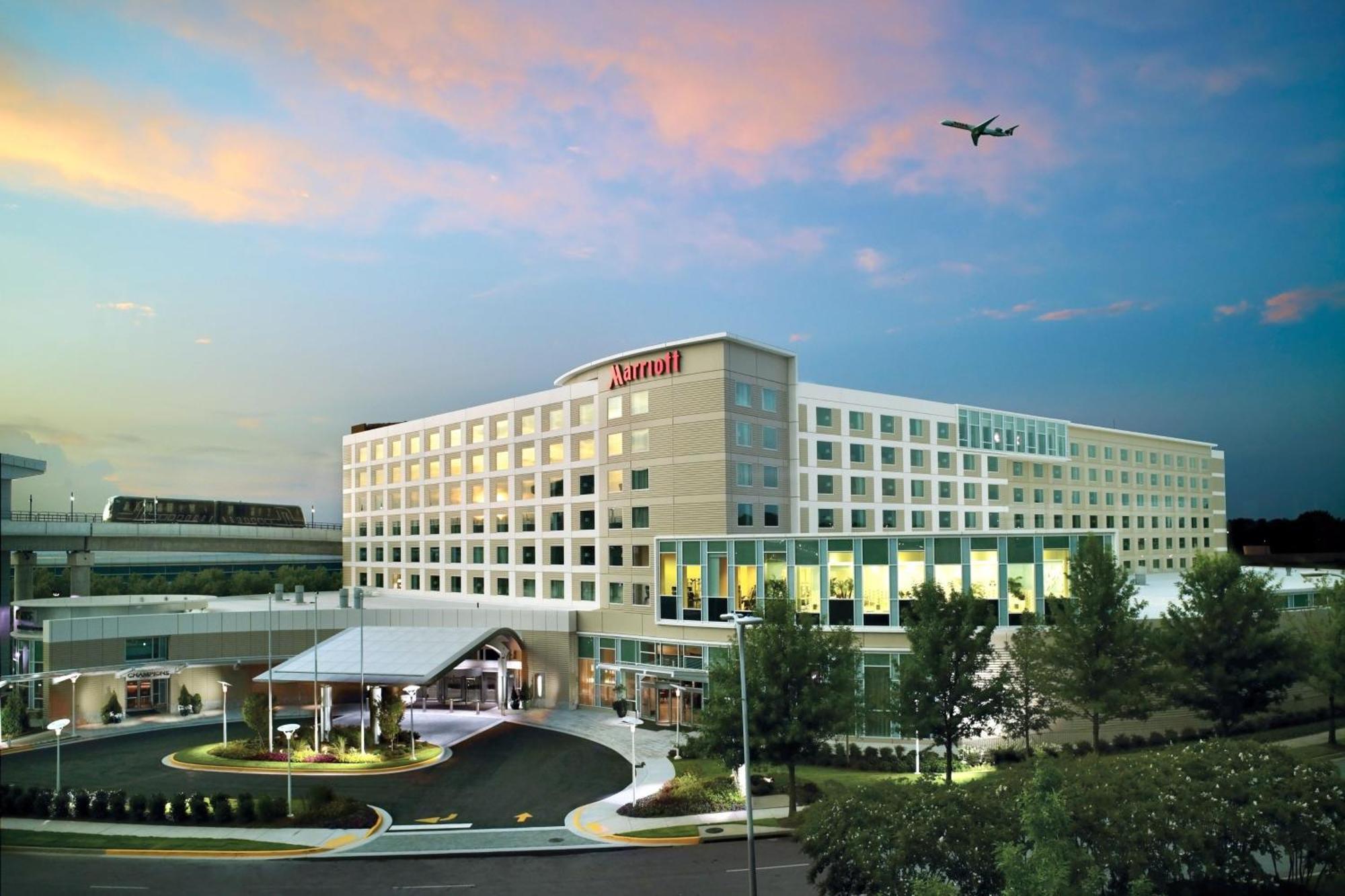 Отель Atlanta Airport Marriott Gateway Колледж Парк Экстерьер фото