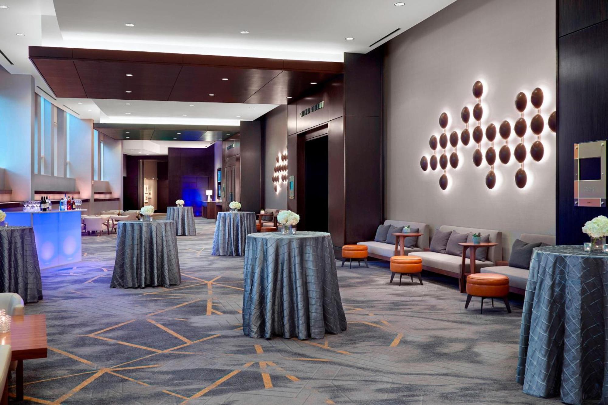 Отель Atlanta Airport Marriott Gateway Колледж Парк Экстерьер фото